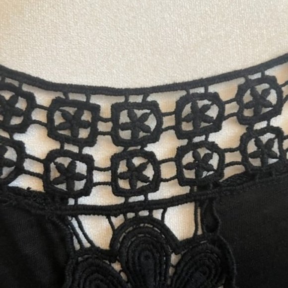 Energie Top with Cute Emboidered Back Black Size S - Picture 7 of 7